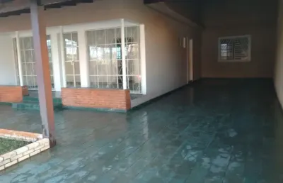 Mariah imóveis vende casa na quadra 22 do setor leste do gama/df!!