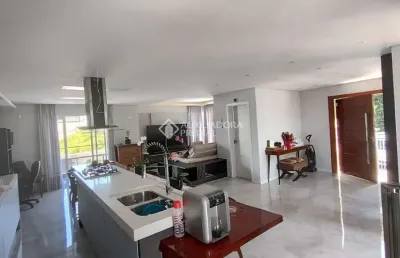 Casa com 3 quartos à venda na itajuba, 2790, itajubá, barra velha, 251 m2 por r$ 2.210.000
