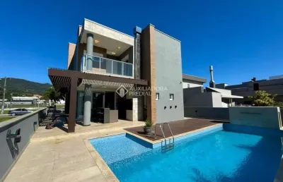 Casa em condomínio fechado com 3 quartos à venda na rua josé francisco bernardes, 610, centro, camboriú, 289 m2 por r$ 3.600.000