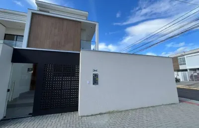 Casa com 3 quartos à venda na budapeste, 133, santa regina, camboriú, 103 m2 por r$ 732.000