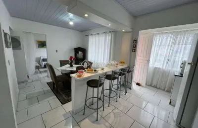 Casa com 2 quartos à venda na rua agrolândia, 1150, jardim iate clube, balneário camboriú, 252 m2 por r$ 1.500.000