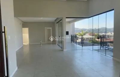 Casa com 3 quartos à venda na rua méxico, 1104, nações, balneário camboriú, 215 m2 por r$ 2.200.000