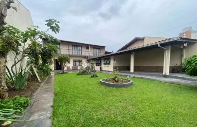 Casa com 3 quartos à venda na corifeu de azevedo marques, 286, são judas, itajaí, 160 m2 por r$ 1.150.000