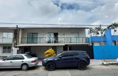 Casa com 8 quartos à venda na rua curitibanos, 193, municípios, balneário camboriú, 426 m2 por r$ 1.915.000