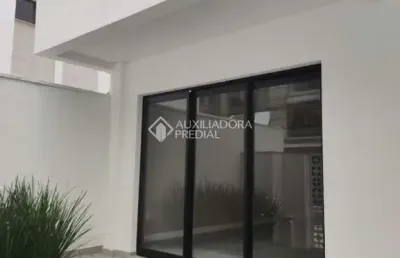 Casa com 3 quartos à venda na rua 3850, 4005, centro, balneário camboriú, 220 m2 por r$ 3.600.000