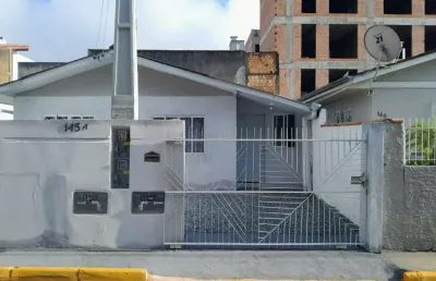 Casa com 3 quartos à venda na taruma, 145, tabuleiro, camboriú, 110 m2 por r$ 800.000