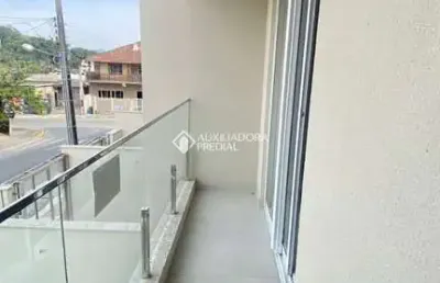 Casa com 2 quartos à venda na rua porto velho, 110, areias, camboriú, 91 m2 por r$ 620.000