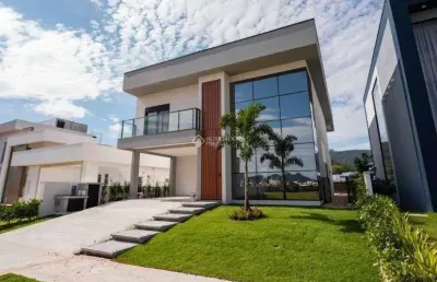 Casa em condomínio fechado com 3 quartos à venda na rua ivo josé rebello, 610, santa regina, camboriú, 314 m2 por r$ 4.500.000