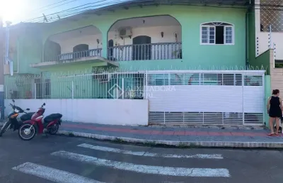 Casa com 3 quartos à venda na rua 2000, 863, centro, balneário camboriú, 230 m2 por r$ 2.400.000