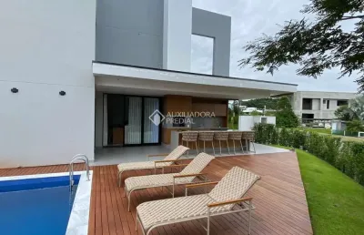 Casa em condomínio fechado com 4 quartos à venda na rua coronel benjamin vieira, 635, centro, camboriú, 380 m2 por r$ 5.700.000