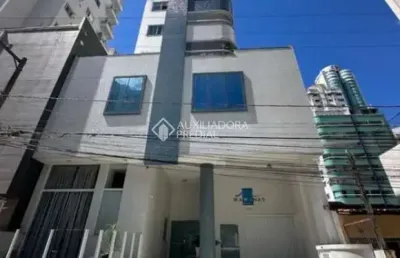 Apartamento com 2 quartos à venda na rua justiniano neves, 266, pioneiros, balneário camboriú, 76 m2 por r$ 1.150.000