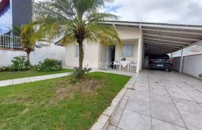 Casa com 3 quartos à venda na bogotá, 123, santa regina, camboriú, 100 m2 por r$ 750.000