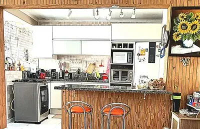 Apartamento 2 dormitórios com garagem no menino deus