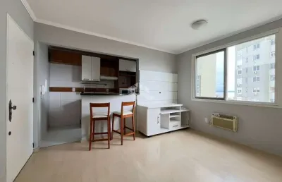 Apartamento a venda de 01 dormitório, semi mobiliado, de 37m², no bairro tristeza