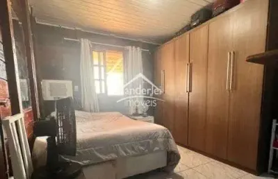 Casa de 120m² com 02 quartos. vale verde- palhoça-sc