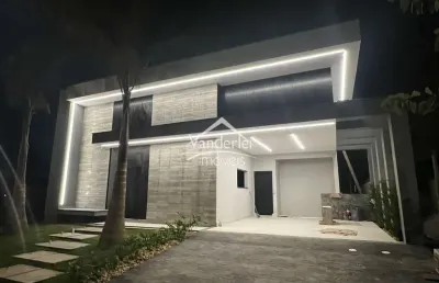 Casa alto padrão com 03 quartos, sendo 01 suíte no bairro pedra branca em palhoça - sc