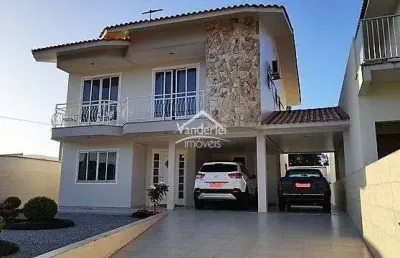 Casa de alto padrão com 03 quartos, sendo 01 suíte no centro em palhoça - sc