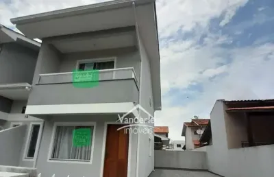 Sobrado com 2 suítes no loteamento parque das rosas bairro no bela vista em palhoça - sc