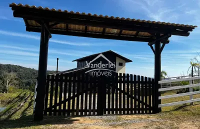 Chácara com 1269m² de terreno em queimada grande em rancho queimado-sc