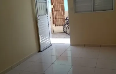Casa em condomínio fechado à venda na Rua Lamartine Babo, 350, Solemar, Praia Grande