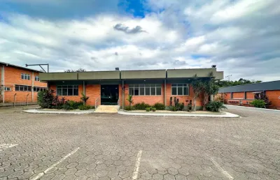 Alugo amplo galpão com 4.900m², bairro itoupavazinha