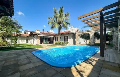 Vendo casa alto padrão com piscina e 03 suítes - bairro itoupava norte