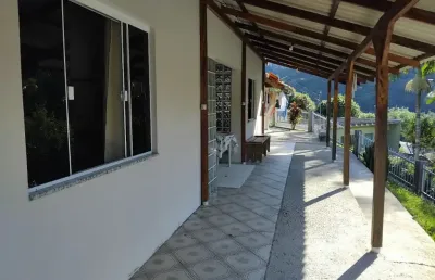 Alugo casa mobiliada com 02 dormitórios - bairro progresso