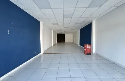 Alugo sala comercial térrea com vitrine - no bairro itoupava norte