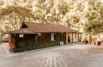 Vendo maravilhoso sítio com 4.000m², 02 casas - nova rússia