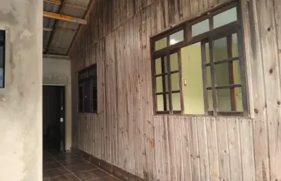 Alugo casa com 2 dormitórios e quintal -  no bairro testo salto