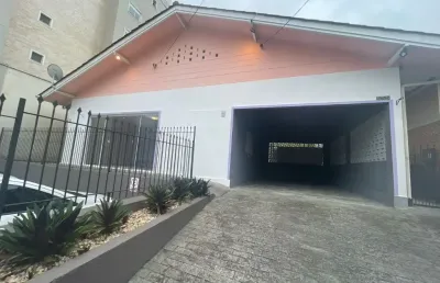 Alugo casa comercial - no bairro ponta aguda, em blumenau/sc