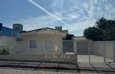 Casa com 2 quartos à venda na Rua Francisco Ferreira Filho, Flor de Nápolis, São José