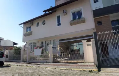 Casa com 4 quartos à venda no Estreito, Florianópolis 