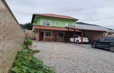 Casa com 3 quartos à venda em Rio Caveiras, Biguaçu 