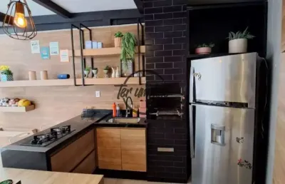Casa com 3 pavimentos, 4 quartos (1 suíte), 2 áreas gourmet, quintal e acabamento de alto padrão no bairro recanto da mata – juiz de fora
