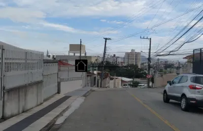 Casa com potencial construtivo á venda no bairro estreito!!!!
