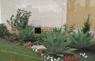 Um amplo e confortável imóvel á venda no bairro estreito!
