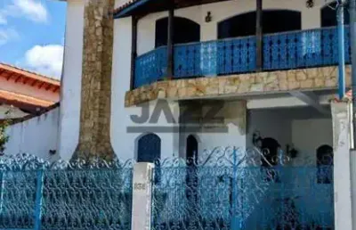 Casa no jardim europa em bragança paulista- sp 310 m², 2 suítes