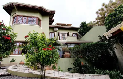 Casa com 3 quartos à venda na Maurício Dos Santos, 95, Vila Petrópolis, Atibaia