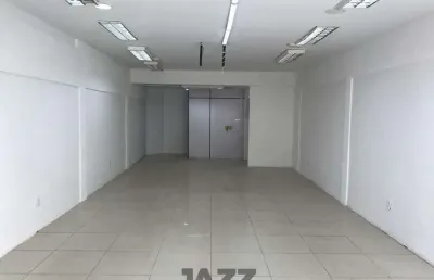 Barracão / Galpão / Depósito com 3 salas para alugar na Rua Ferreira Penteado, 404, Centro, Campinas