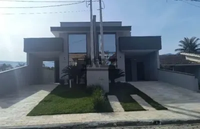Casa localizada no condomínio morada da praia, em bertioga,  com 125m²