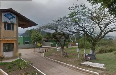 Excelente casa no portal do patrimonium a 600 metros da praia do massaguaçu , oportunidade incrível!