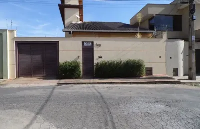 Casa com 4 quartos à venda no Oscar Corrêa, Conselheiro Lafaiete 