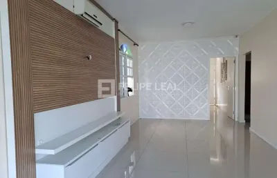 Casa com 2 quartos à venda na Rua do Iano, 778, Barreiros, São José