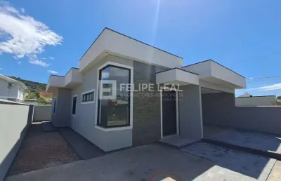 Casa com amplo terreno em são sebastiao  -  palhoça