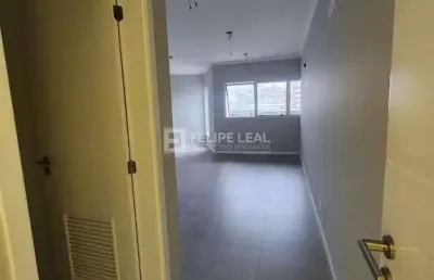 Sala comercial à venda na Avenida Santa Catarina, 1197, Estreito, Florianópolis