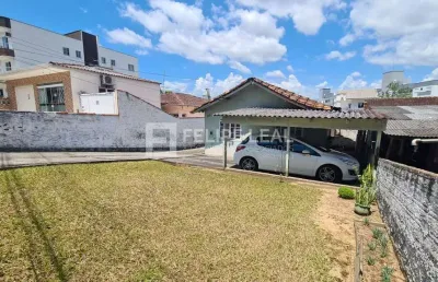 Terreno à venda na Rua Pref. Reinoldo Alves, 835, Passa Vinte, Palhoça