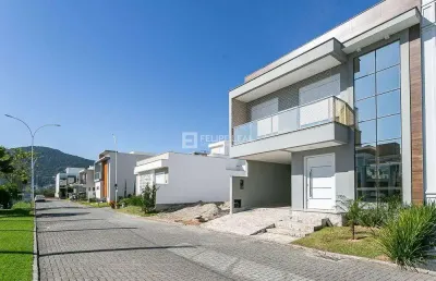 Casa em condominio em bairro deltaville - biguaçu, sc