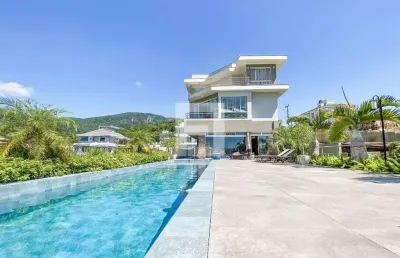 Casa com 3 quartos à venda na Rua do Copo de Leite, 220, Pedra Branca, Palhoça
