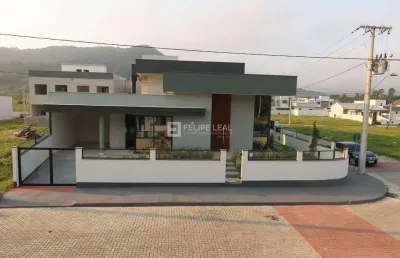 Casa com 3 quartos à venda na Rua Antônio Edineu Arruda, Forquilhas, São José